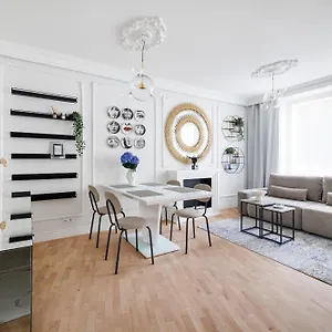 hampton-apartments-karlikowo-300m-do-plazy-sopot.sopothotels.com/